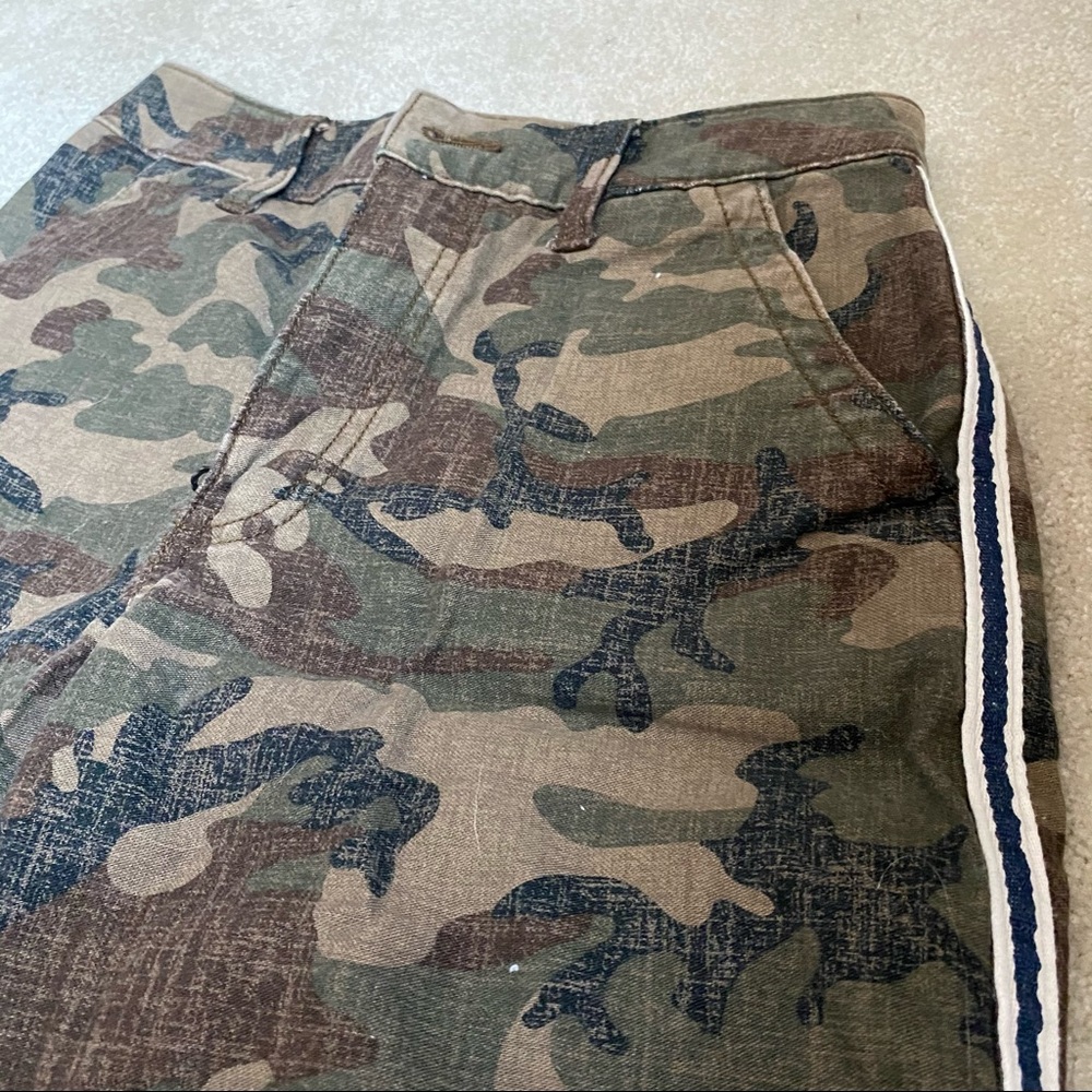 Abercrombie Straight Fit Camo Pants